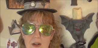 How to spot a real psychic