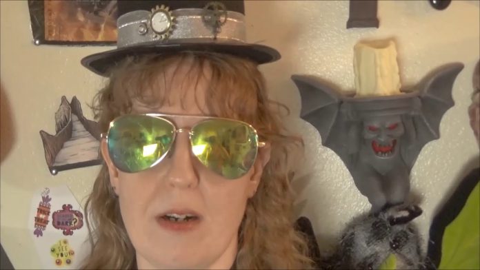 How to spot a real psychic
